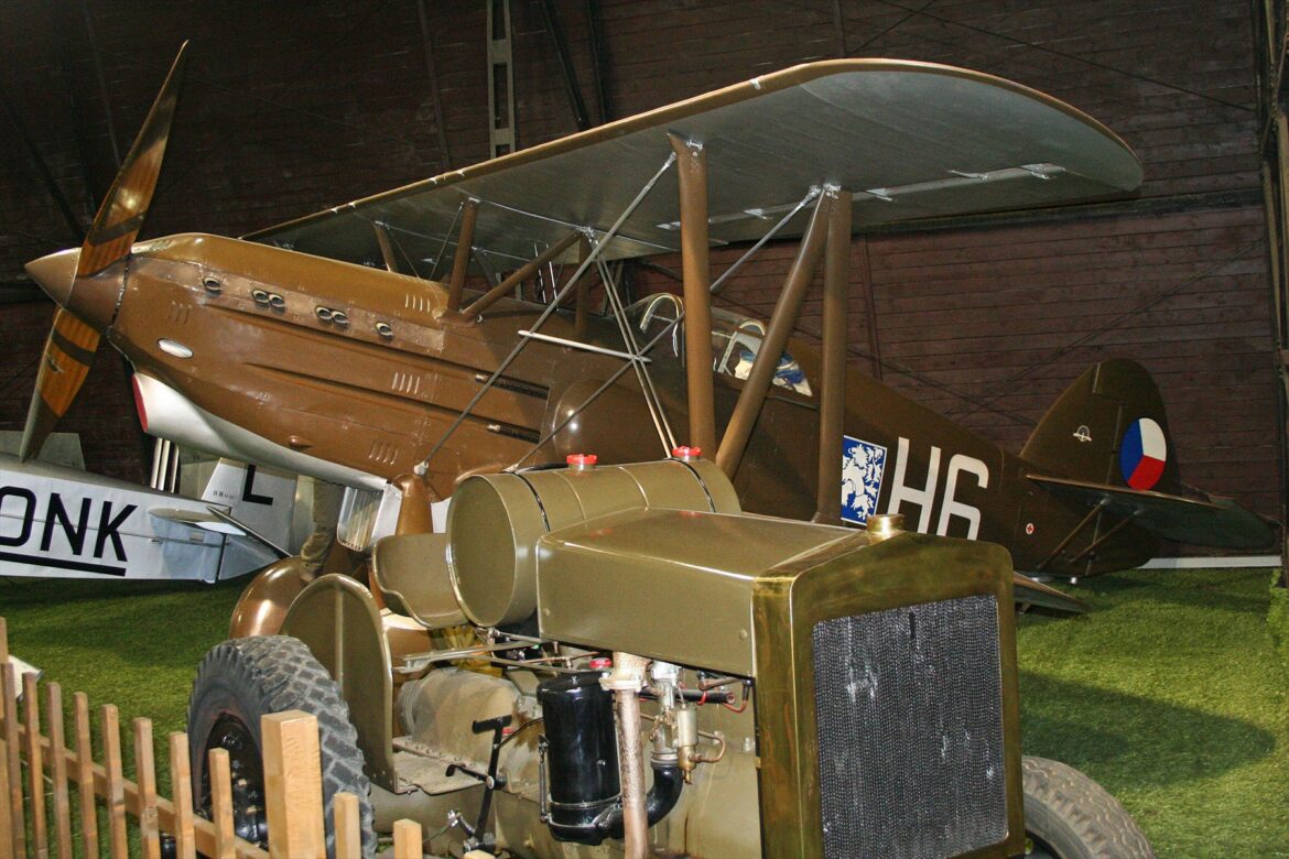 Avia B-534 H6 v hale Leteckého muzea Kbely.