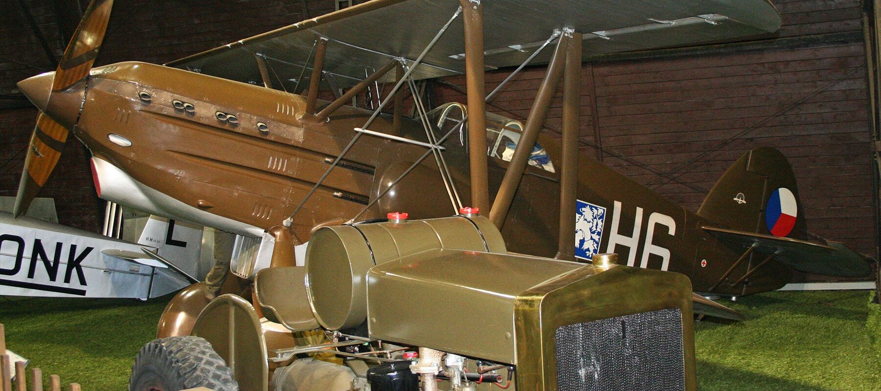 Avia B-534 H6 v hale Leteckého muzea Kbely.