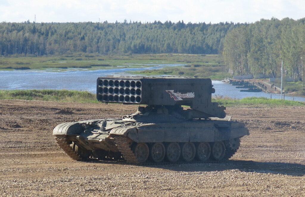 Těžký raketometný systém TOS-1 na podvozku tanku