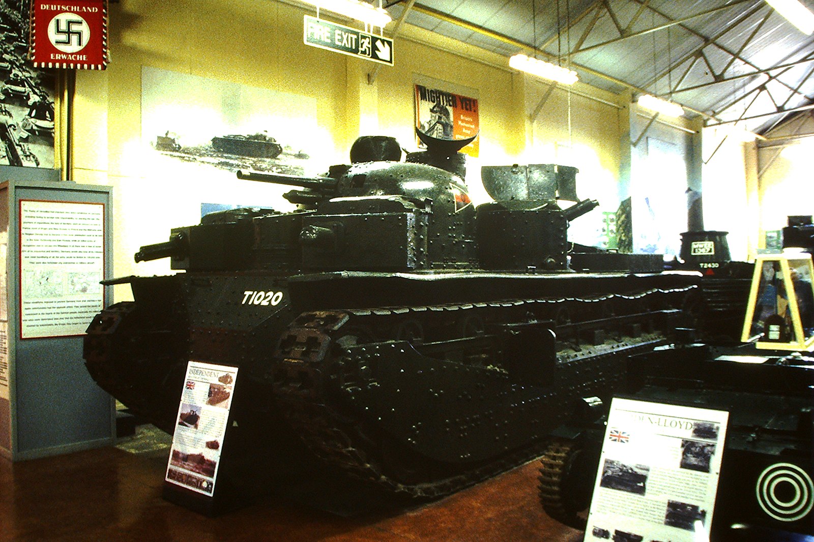 Britský pětivěžový experimentální těžký tank Vickers A1E1 Independent v muzeu v Bovingtonu.