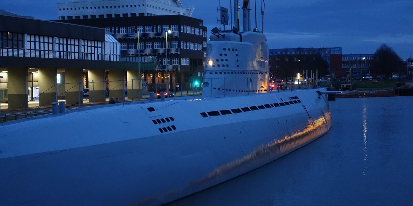 Německá ponorka Typ XXI dochovaná v přístavu Bremerhaven jako muzejní loď Wilhelm Bauer.